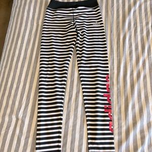 Adidas kids leggings size 14, fit like an adult small
